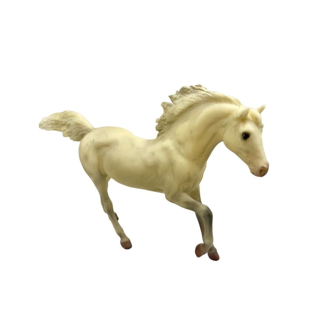 Breyer #1225 Classic Cloud’s Legacy Cremello Andalusian Mustang Stallion Retired